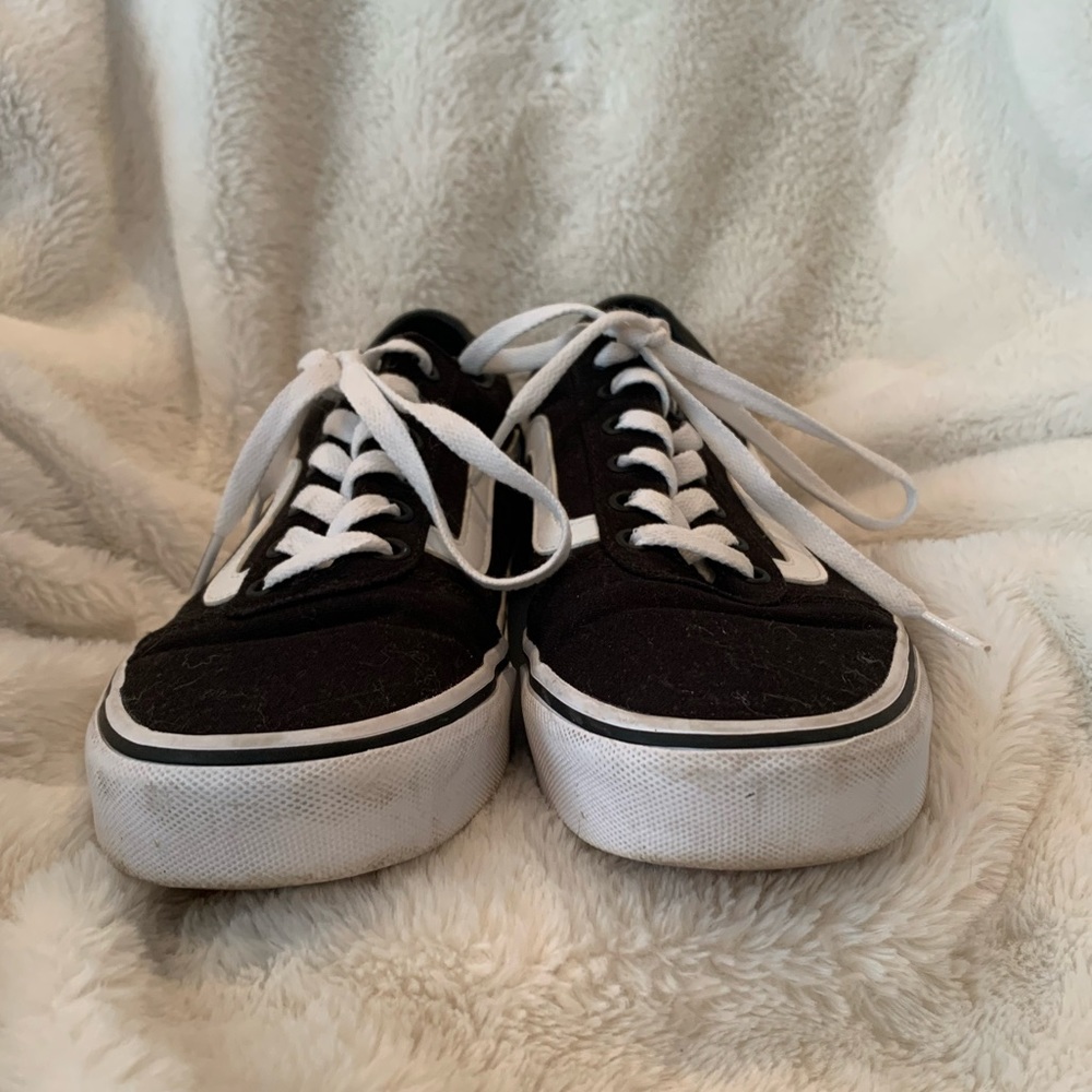Vans old school black and white womens size 9